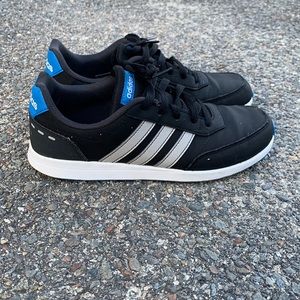 Mens Adidas skateboard sneakers